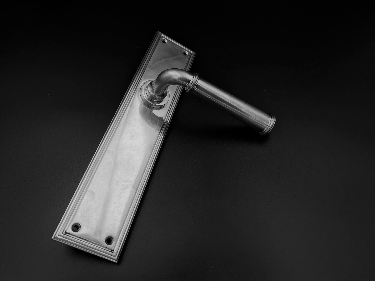 Дверная ручка на планке Frank Allart 77746071 античное серебро