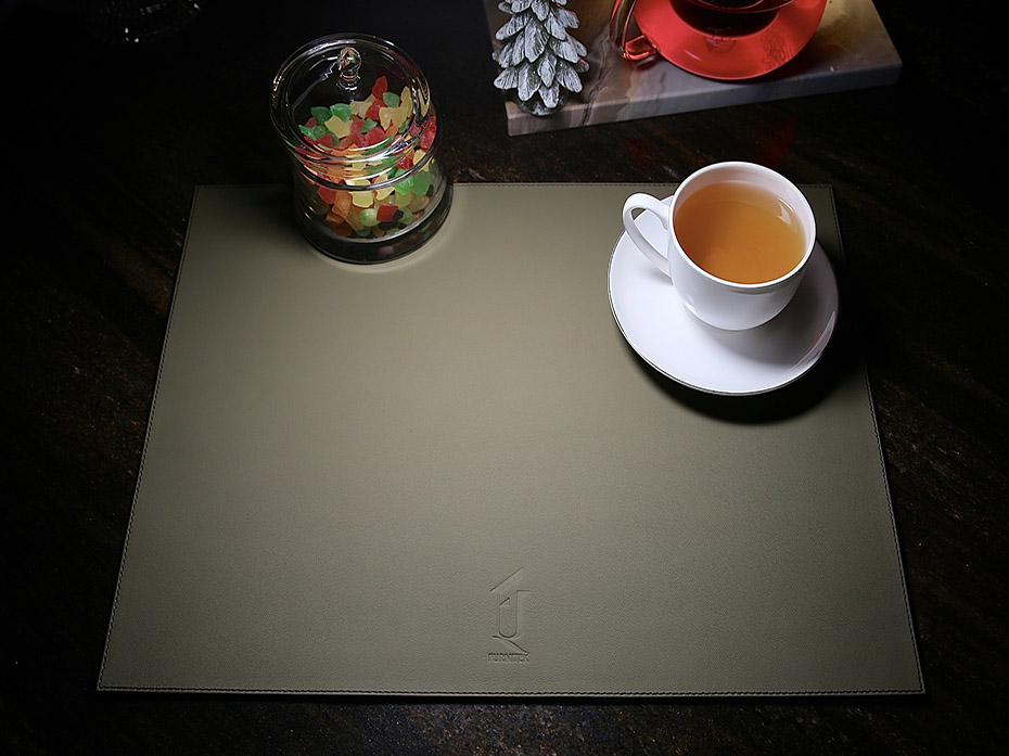 Сервировочная салфетка FURNITEK FG-03003 на стол из натуральной кожи и замши