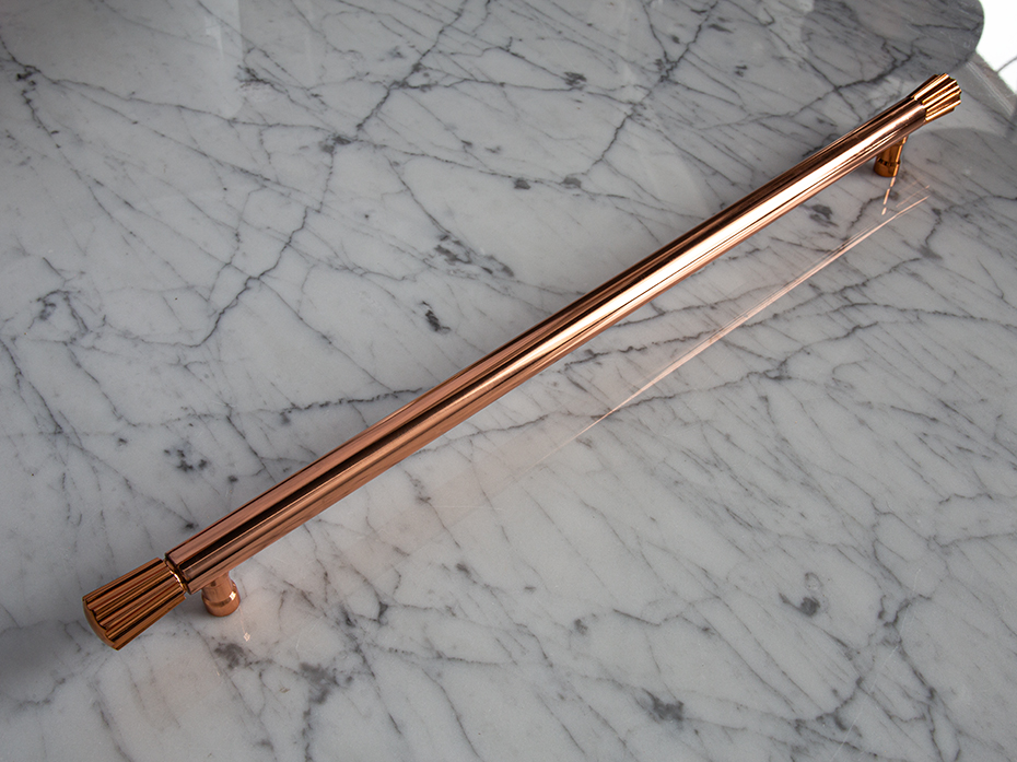 Мебельная ручка-скоба Oliver Knights Ren CH III 450 мм полированная медь