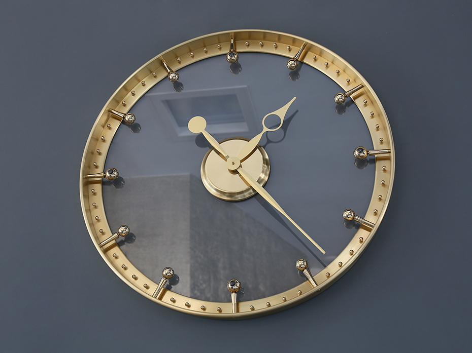 Часы Furnitek FG-1002025 матовая латунь стекло прозрачное 800мм