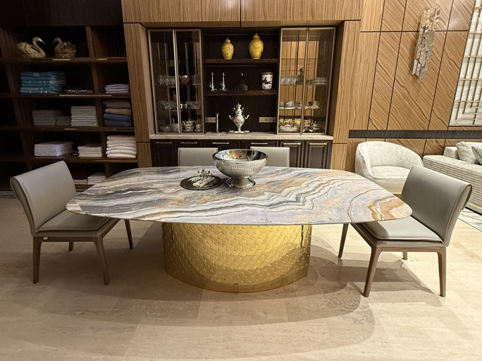 Стол обеденный лодка Ar-Deco FG-086 овальный полированная латунь