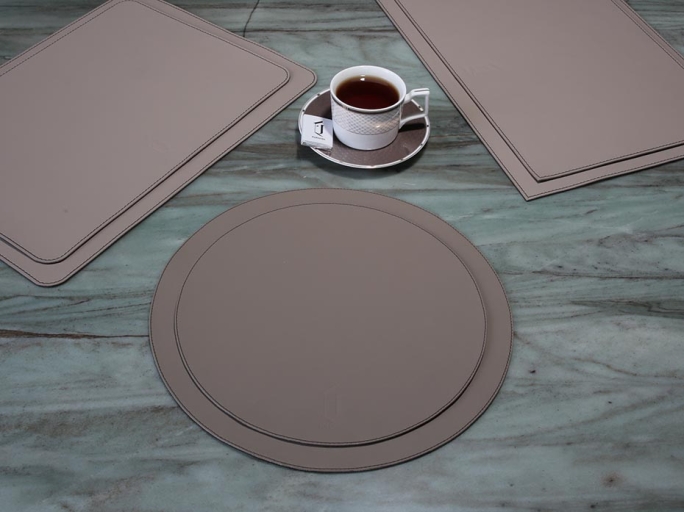 Сервировочная салфетка FURNITEK FG-03004 на стол из натуральной кожи и замши круглая 300мм